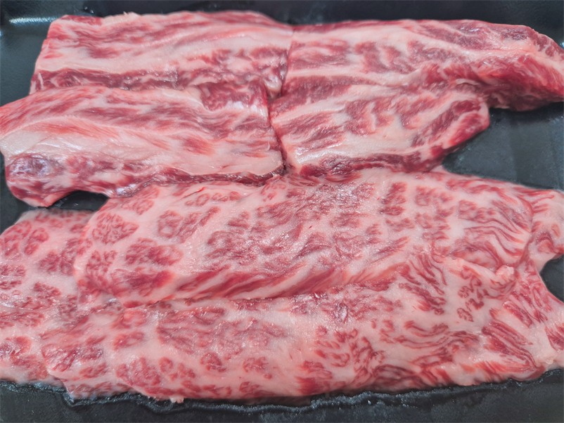 열광한우 지방 손질