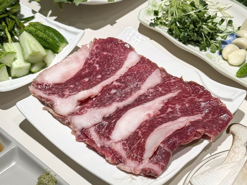 열광한우 차돌박이 접시